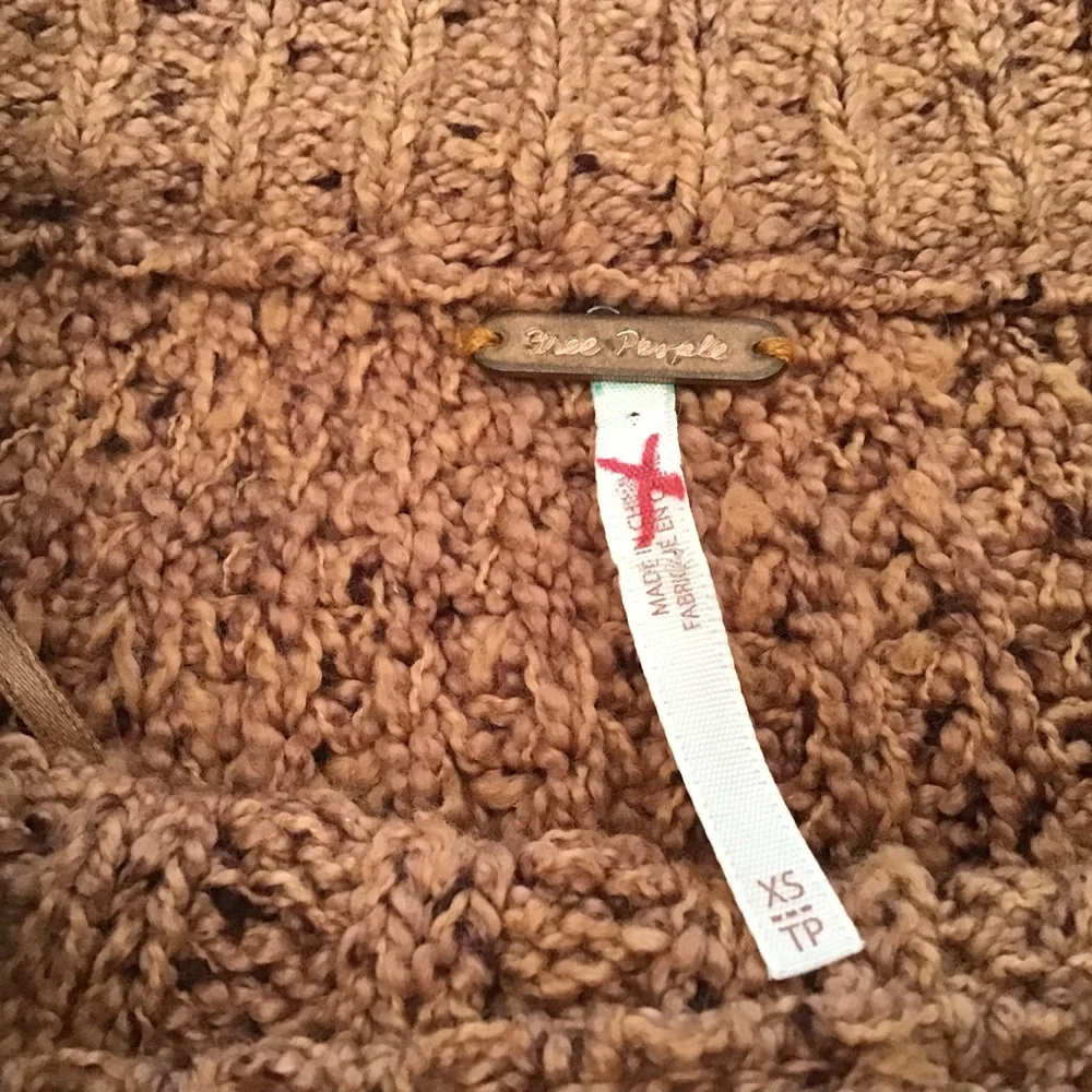 Free People Textured Knit Sweater in Warm Brown - Picture 4 of 7